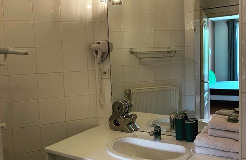 Cluny Bed & Breakfast | Chez Lou