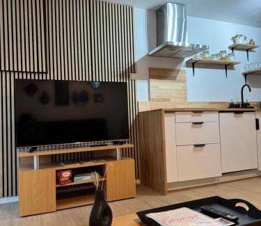 Gare House | Chez Marie et Romain Ferry & Shuttle