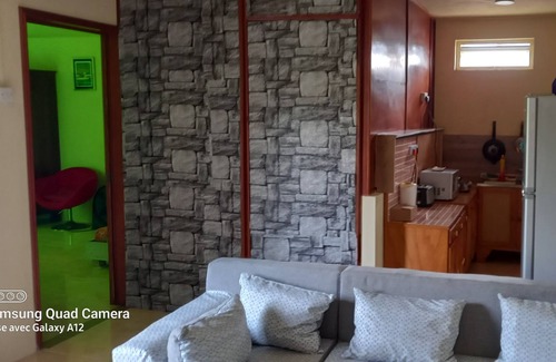 Mahebourg Condo | Chez Mimi ideal for people in transit, not far from the airport ..........