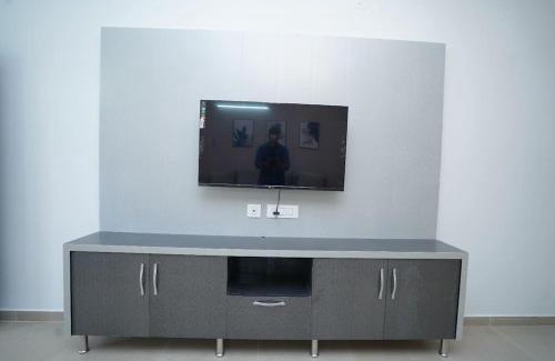 Gachibowli Apartment | Chez Moi -II - 2BHK, Near US Embassy, Gachibowli