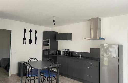 La Tremblade Apartment | Chez moon Joli appartement rénové proche centre et parking privé
