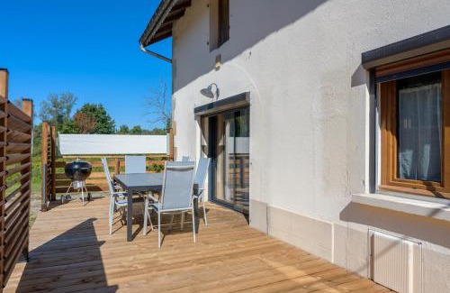 Dommartin-les-Remiremont Apartment | Chez Neous