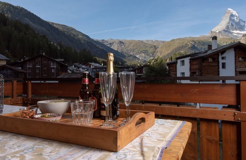 Zermatt Apartment | Chez Nous Zermatt - 4 luxury apartments in same building with Matterhorn views