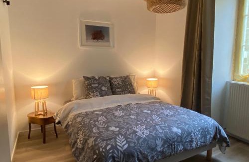 Le Val-d'Esnoms Bed & Breakfast | Chez Odette chambre saule pleureur