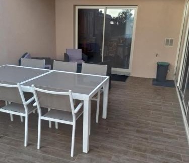 Pontlieue - Rocade Bed & Breakfast | Chez patrice
