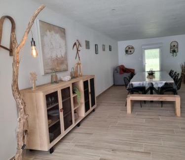 Esmoulieres House | Chez Remi