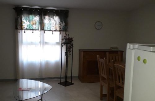 Montagnac Apartment | Chez René