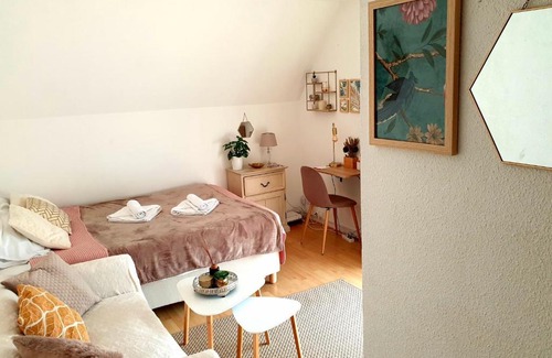 Tourgeville Apartment | Chez Romy - studio équipé avec wifi - proche plage Deauville