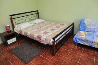 Coromandel House | Chez Ronald Guest House