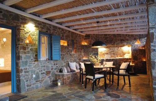 Serifos Villa | Chez Semiramis Aegean Pearl House for 8 persons 5'min from the beach