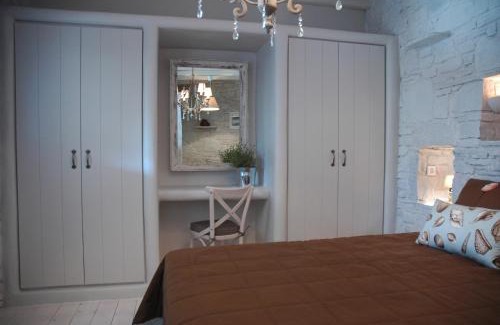 Serifos Villa | Chez Semiramis Aegean Pearl House for 8 persons 5'min from the beach
