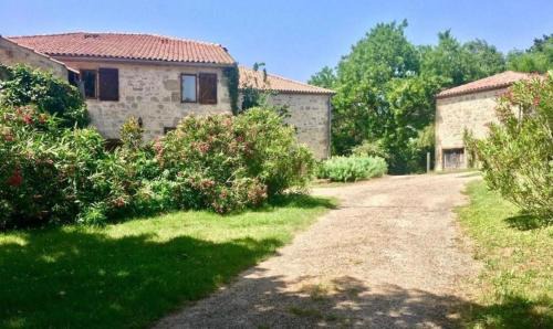 Clermont-Dessous House | Chez Sophie - Gîte et Gîte équestre