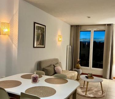 Levernois Apartment | Chez Suzette-Résidence-Piscine-Sauna