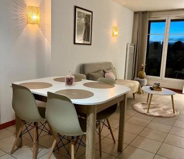 Levernois Apartment | Chez Suzette-Résidence-Piscine-Sauna