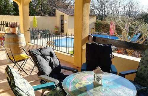 Regusse Bed & Breakfast | Chez TATA