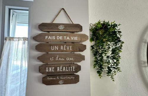 Villiers-sur-Morin House | Chez Thony et Laeti Maison de village proche Disney