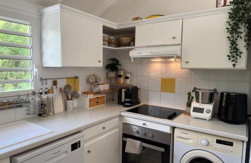 Dampierre Apartment | Chez Toya