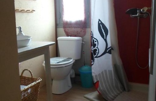 Ria-Sirach Bed & Breakfast | Chez Vivi