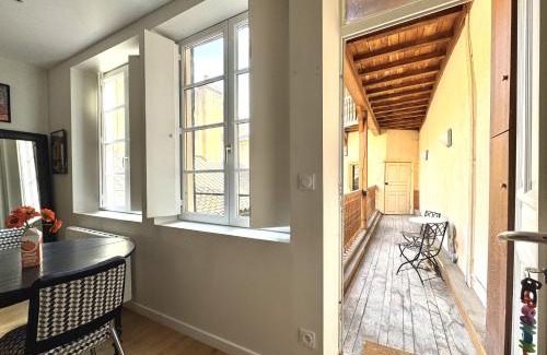 Chalon-sur-Saone Apartment | Chez Ysa Coeur de Chalon Calme et lumineux
