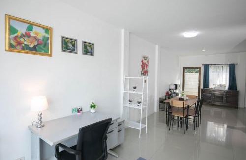 Nong Pa Khrang Villa | Chiangmai View Home