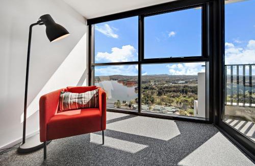 Belconnen Apartment | Chic 1-Bed with Stunning Lake View & Indoor Pool