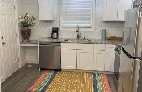 Old Fourth Ward House | Chic 1-bedroom 1-bath house with AC and WiFi in the heart of Atlanta