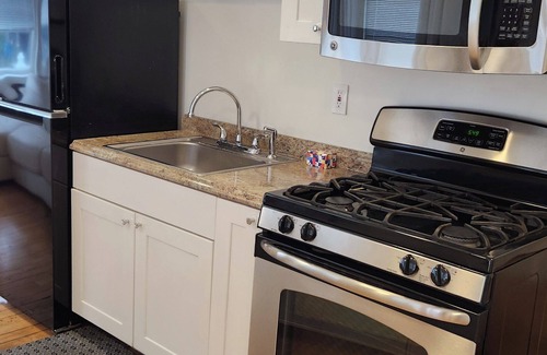 Downtown Apartment | Chic 1-bedroom apartment with WiFi, AC in phenomenal Providence
