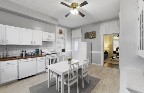Benton Park Apartment | Chic 1-bedroom apartment with WiFi, AC in fabulous St. Louis