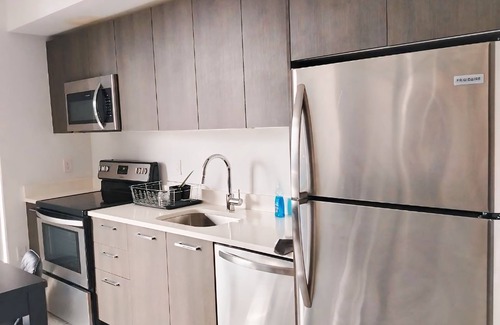 Overtown Apartment | Chic 1-bedroom apartment in vibrant Miami with AC, fitness room, WiFi