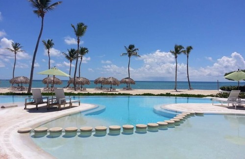 Cap Cana Marina Apartment | Chic 1-bedroom estudio with AC, WIFI private beachview in fabulous Punta Cana