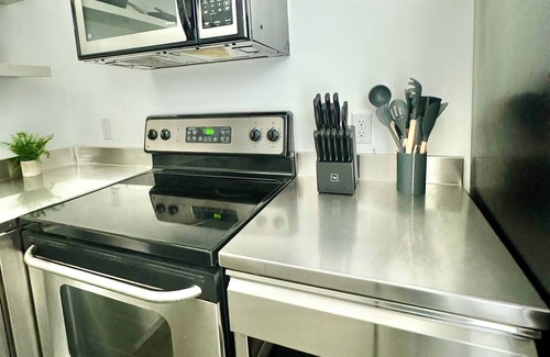 Wynwood Art District Apartment | Chic 1-bedroom loft with pool in vibrant wynwood