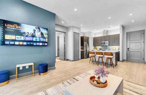 Downtown Fort Worth Apartment | Chic 1BR Apartment w/Rooftop Lounge & Gym - Near Downtown Fort Worth