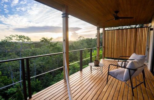 Santiago House | Chic 1BR Escape Breathtaking Balcony Views