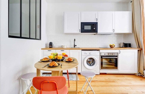 Quartier du Gros-Caillou Apartment | Chic 1BR Flat by the Eiffel Tower Sleeps 4