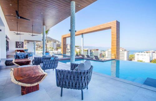 Emiliano Zapata House | Chic 1BR in Romantic Zone with pool