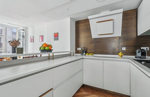 Saint-Thomas-d'Aquin Apartment | Chic 1BR Near Louvre & Musee d Orsay