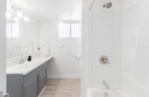 Las Vegas House | Chic 2-Bed Oasis Sleeps 6! Minutes From Strip!