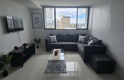 Windhoek Apartment | Chic 2-bedroom apartment with WiFi, gym in awesome central Windhoek.