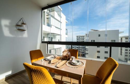 Ain Harrouda Apartment | Chic 2 chambres balcon vue panoramique et piscine
