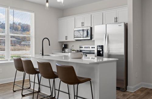 Chattanooga Apartment | Chic 2BR at The Poplin - Southside Chattanooga