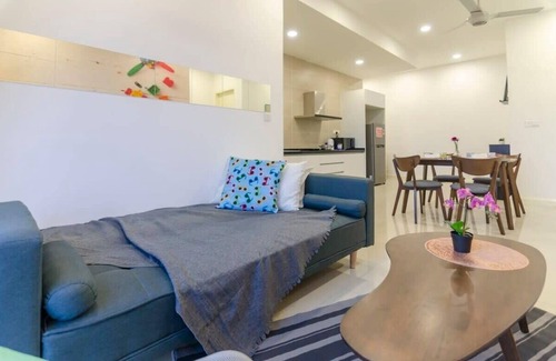 Medini Apartment | Chic 2BR DPristine 9 next to Legoland FREE Parking
