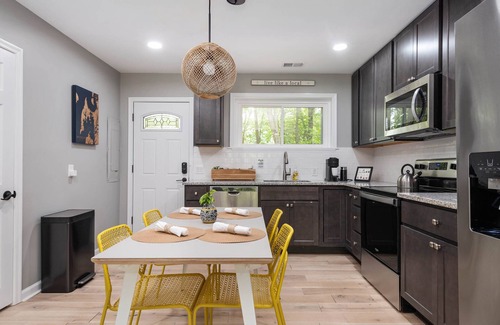 Stevensville House | Chic 3 BR/2 BA Cottage Near Chesapeake Bay