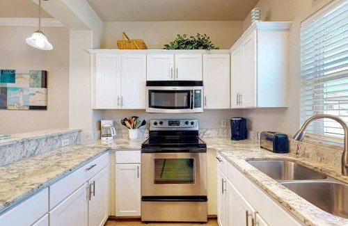 Port Aransas House | Chic 3 BR Home With Pool and Hot Tub