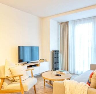 Sint-Amandsberg Apartment | Chic 3-BR Oasis in Ghent - Stylish Interiors