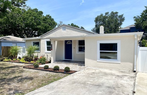 Ballast Point House | Chic 3bdrm 2bath Pool home in South Tampa!