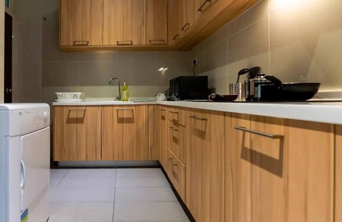 Taman Century Apartment | Chic 3BR KSL DEsplanade 2 TVs FREE Parking