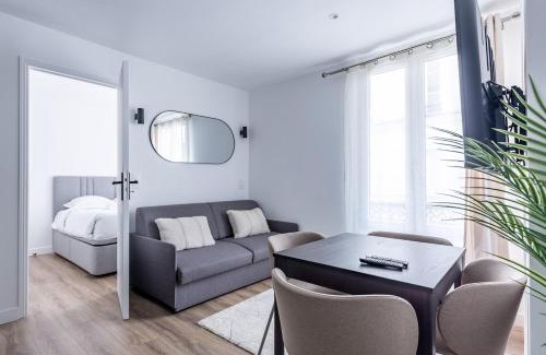 Quartier de la Porte-Saint-Denis Apartment | Chic 4-Star Studio Only 10 Minutes from Le Marais