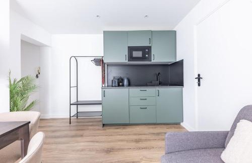 Quartier de la Porte-Saint-Denis Apartment | Chic 4-Star Studio Only 10 Minutes from Le Marais