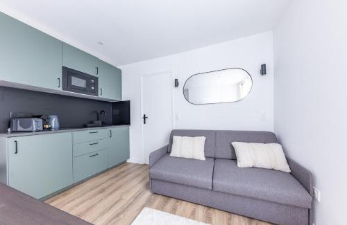 Quartier de la Porte-Saint-Denis Apartment | Chic 4-Star Studio Only 10 Minutes from Le Marais