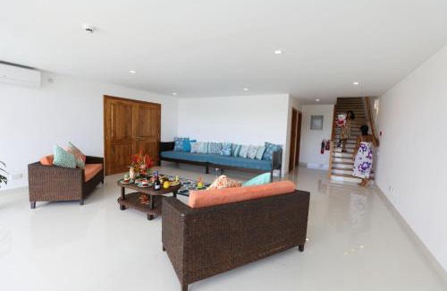 La Misere Apartment | Chic 4BR Villa with Private Pool by Cliffhanger Villas